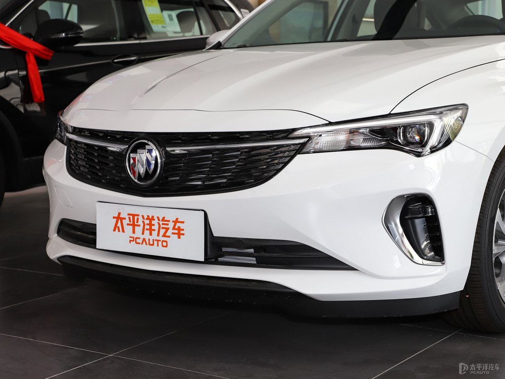 星云白威朗車(chē)頭外觀圖片