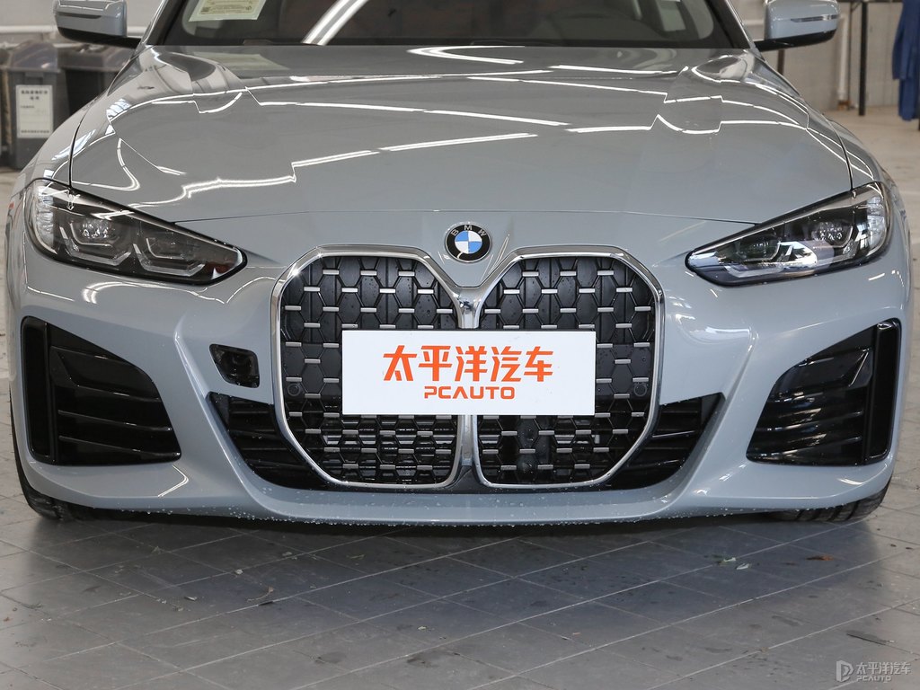 布魯克林灰寶馬4系車頭外觀圖片
