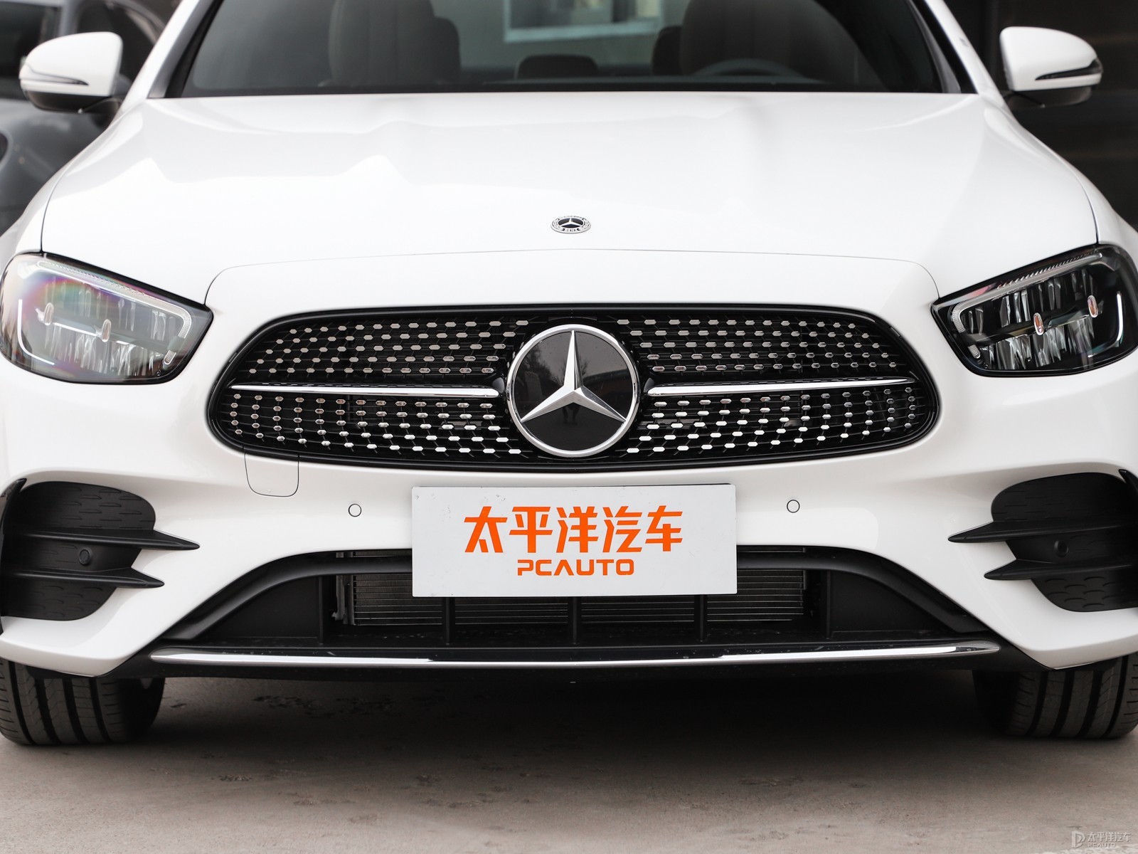 奔馳E級外觀高清大圖
