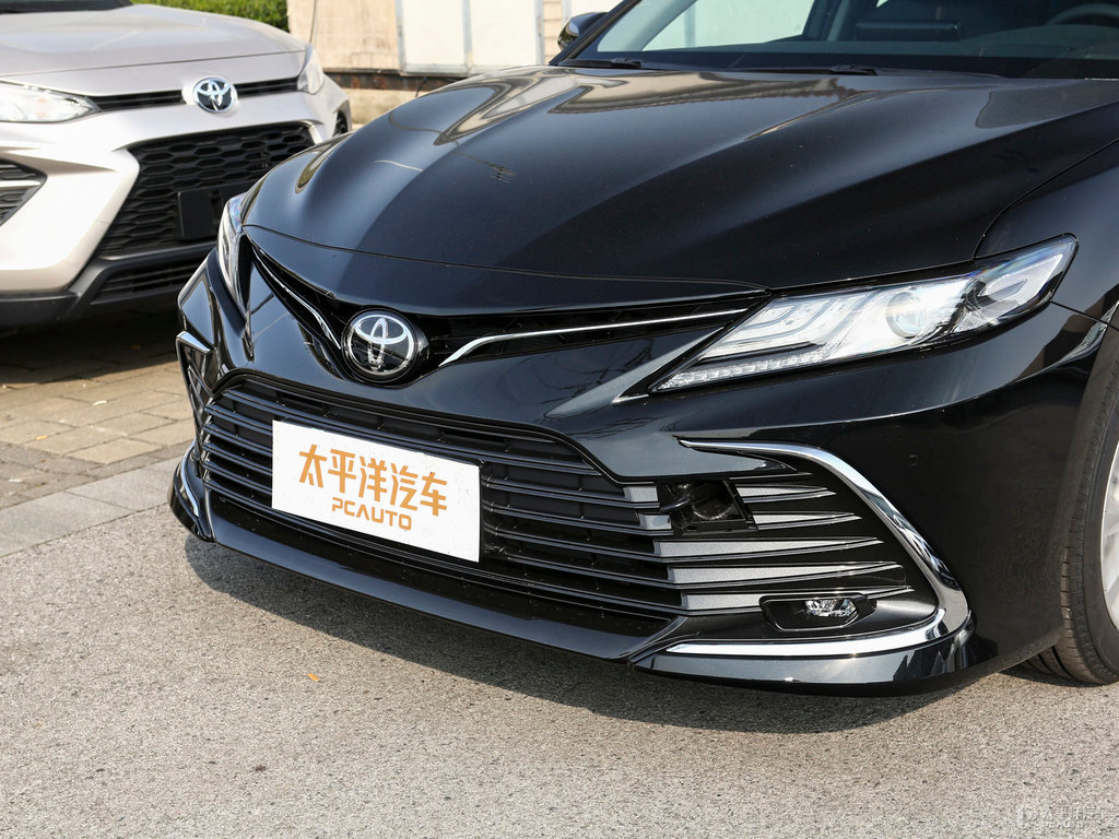 墨晶黑凱美瑞車(chē)頭外觀圖片