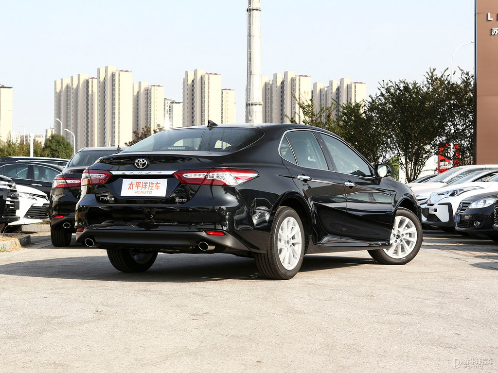 墨晶黑凱美瑞整車(chē)外觀(guān)外觀(guān)圖片