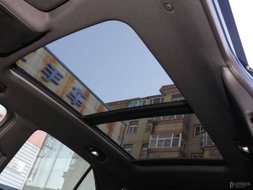 深海藍探界者車廂內飾圖片
