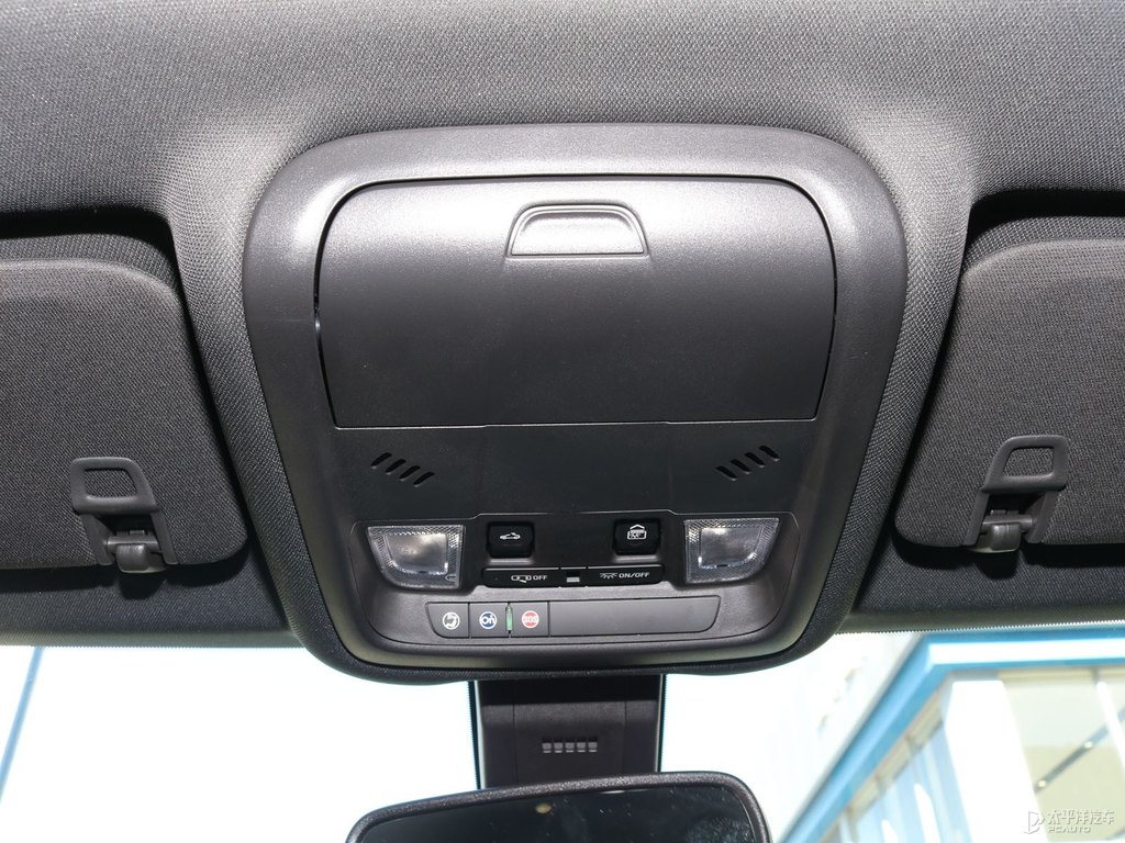 深海藍(lán)探界者車廂內(nèi)飾圖片