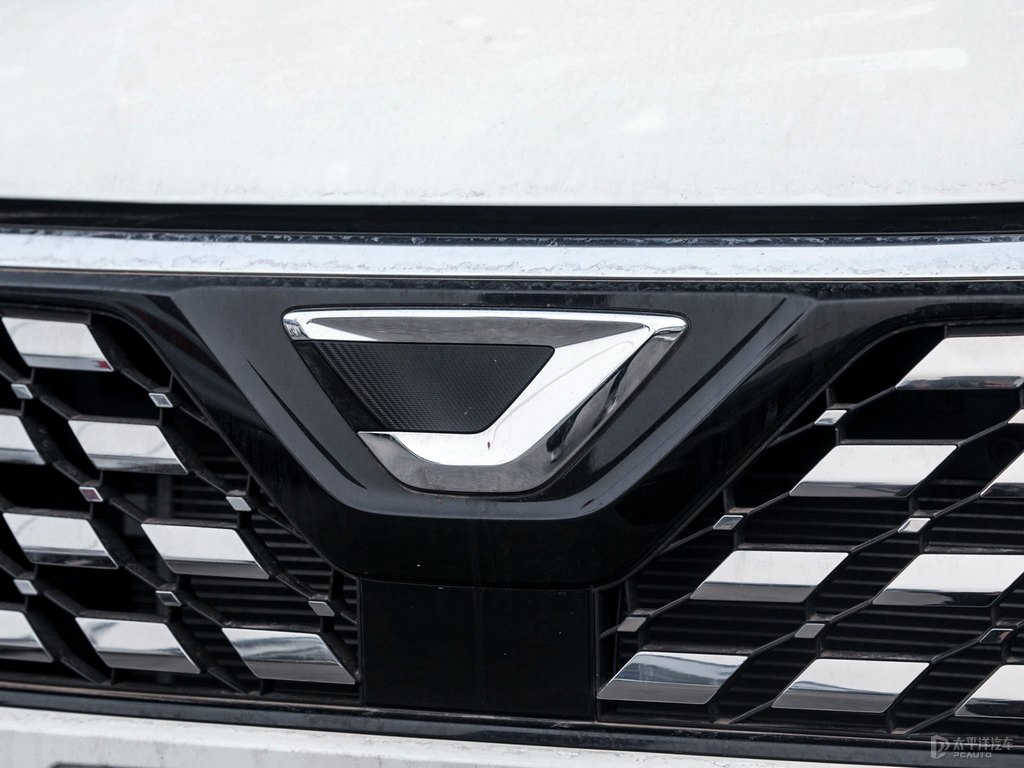 極地白捷達VS5車頭外觀圖片