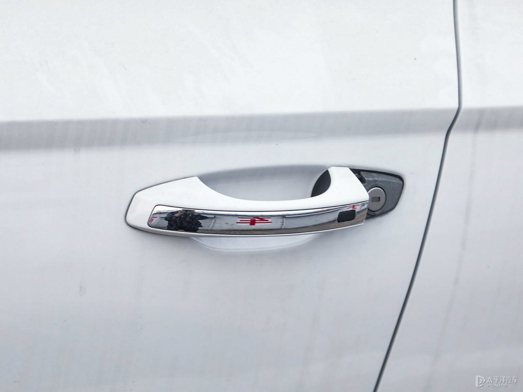 極地白捷達(dá)VS5車身外觀圖片