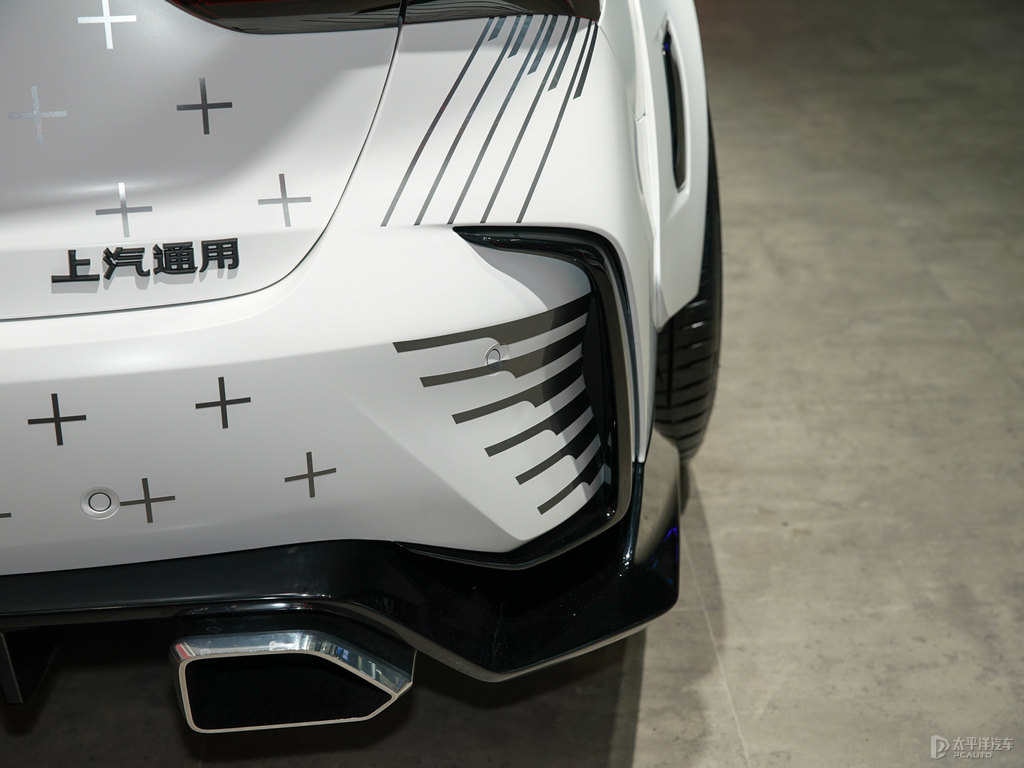 威朗車尾外觀圖片
