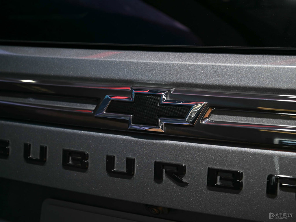ѩmSuburban^DƬ