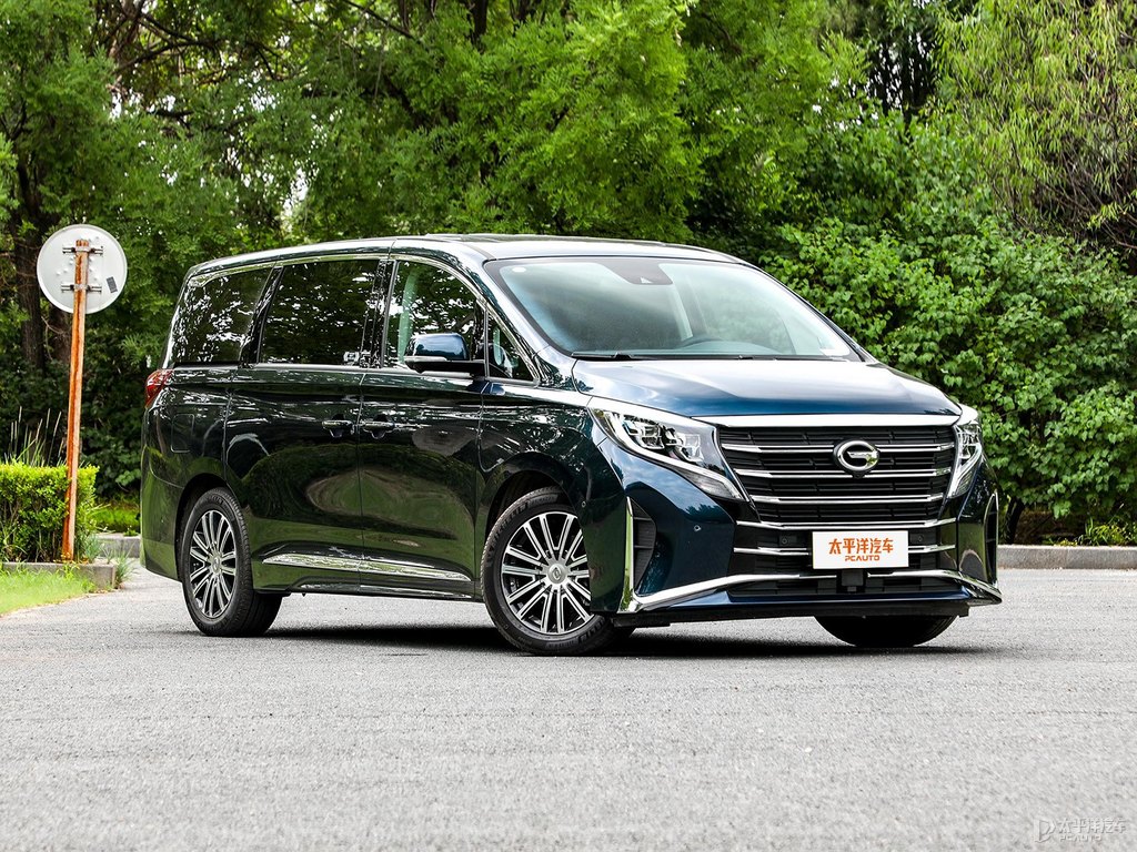 孔雀藍(lán)傳祺M8整車外觀外觀圖片