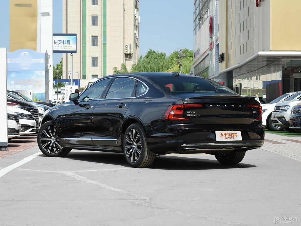 瑪瑙黑沃爾沃S90整車外觀外觀圖片