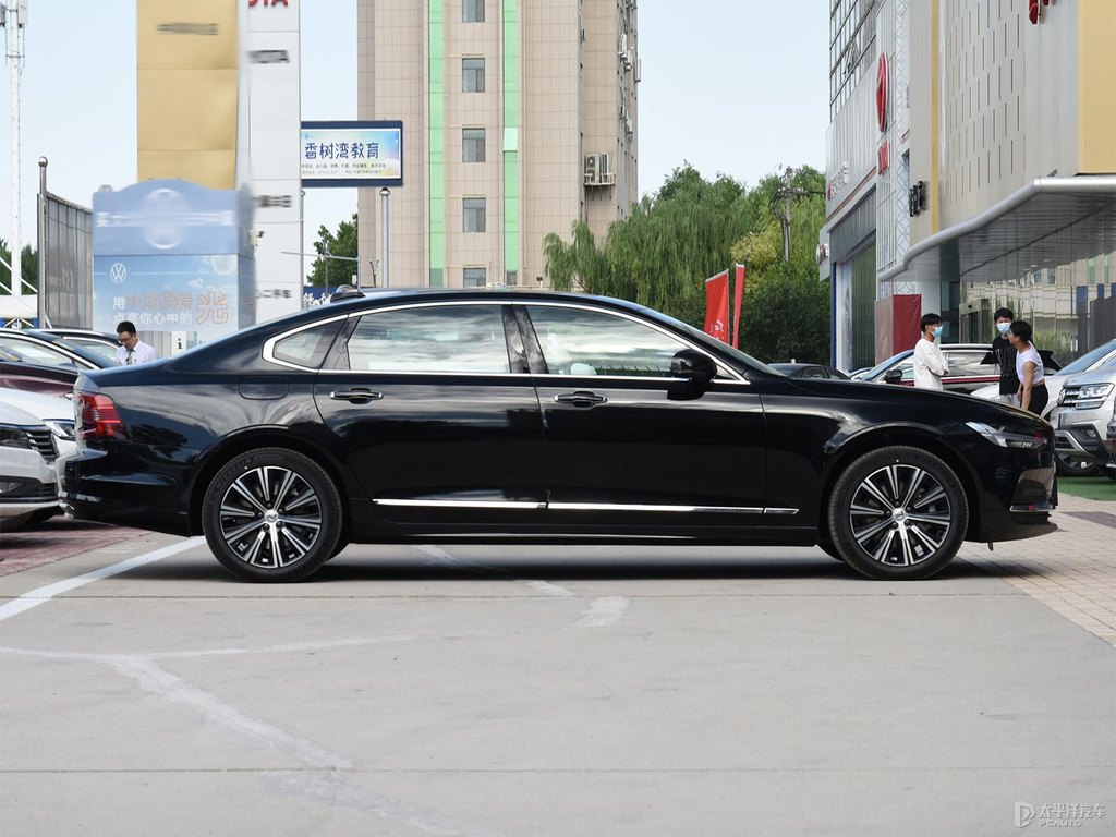 瑪瑙黑沃爾沃S90整車外觀外觀圖片