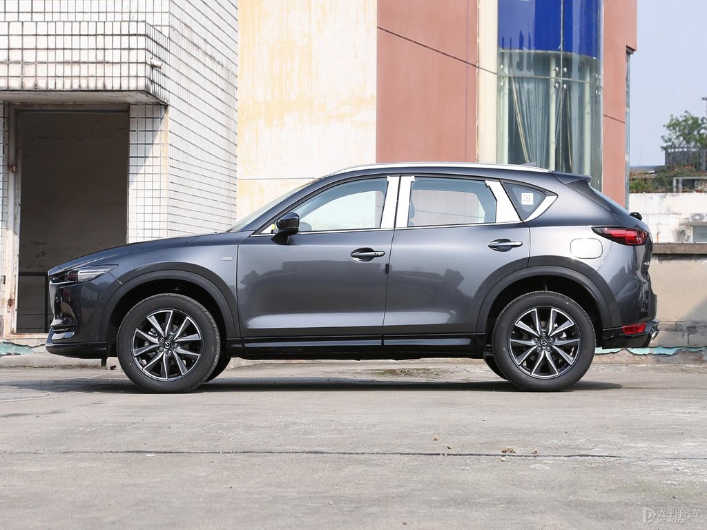 鉑鋼灰馬自達CX-5整車外觀外觀圖片