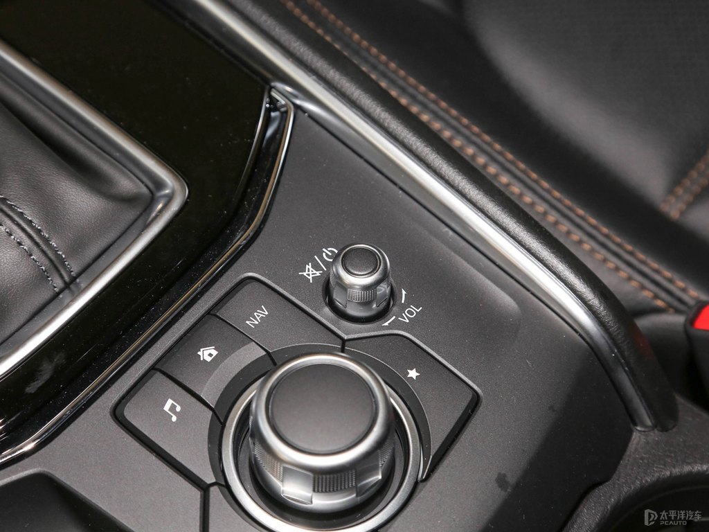 鉑鋼灰馬自達(dá)CX-5中控內(nèi)飾圖片