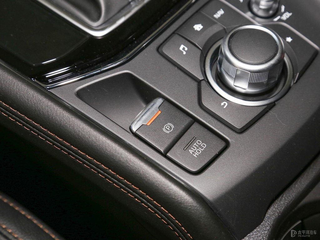 鉑鋼灰馬自達(dá)CX-5中控內(nèi)飾圖片