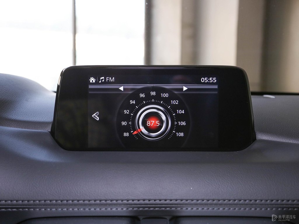 鉑鋼灰馬自達(dá)CX-5中控內(nèi)飾圖片