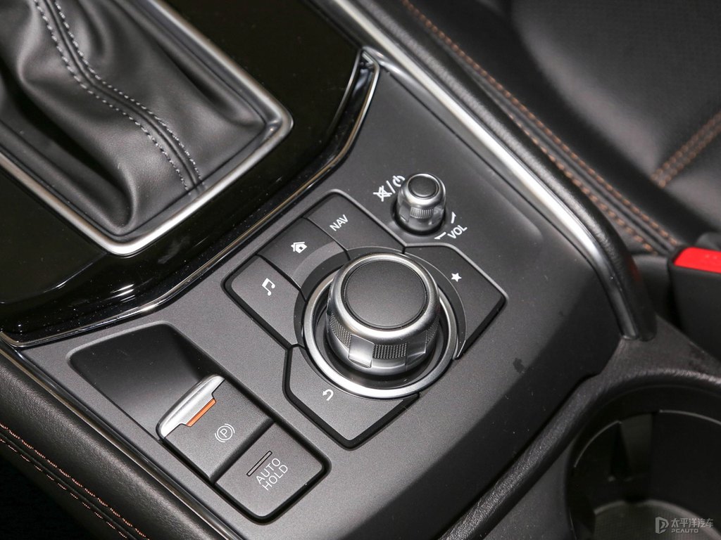 鉑鋼灰馬自達CX-5中控內(nèi)飾圖片