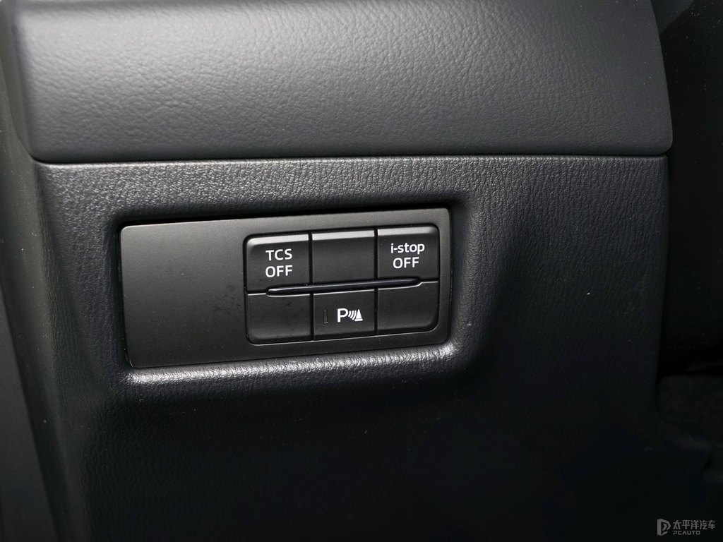 珠光白馬自達CX-5中控內(nèi)飾圖片