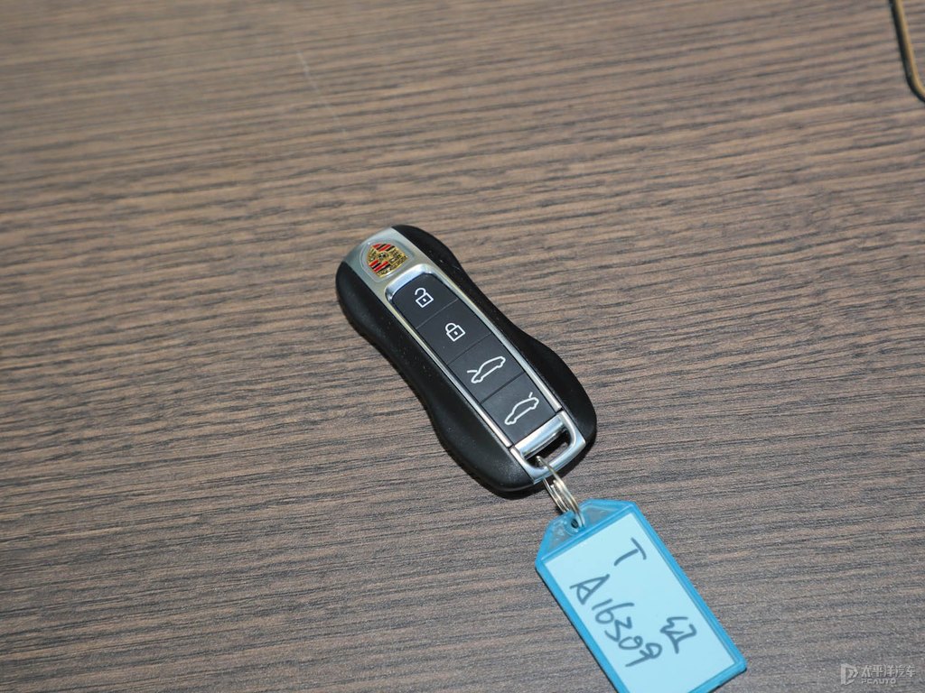車厘子紅Taycan細節(jié)其它細節(jié)圖片