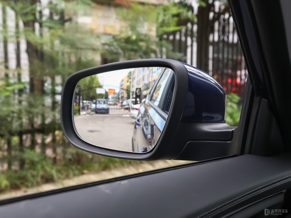 萊茵藍(lán)瑞虎8車身外觀圖片