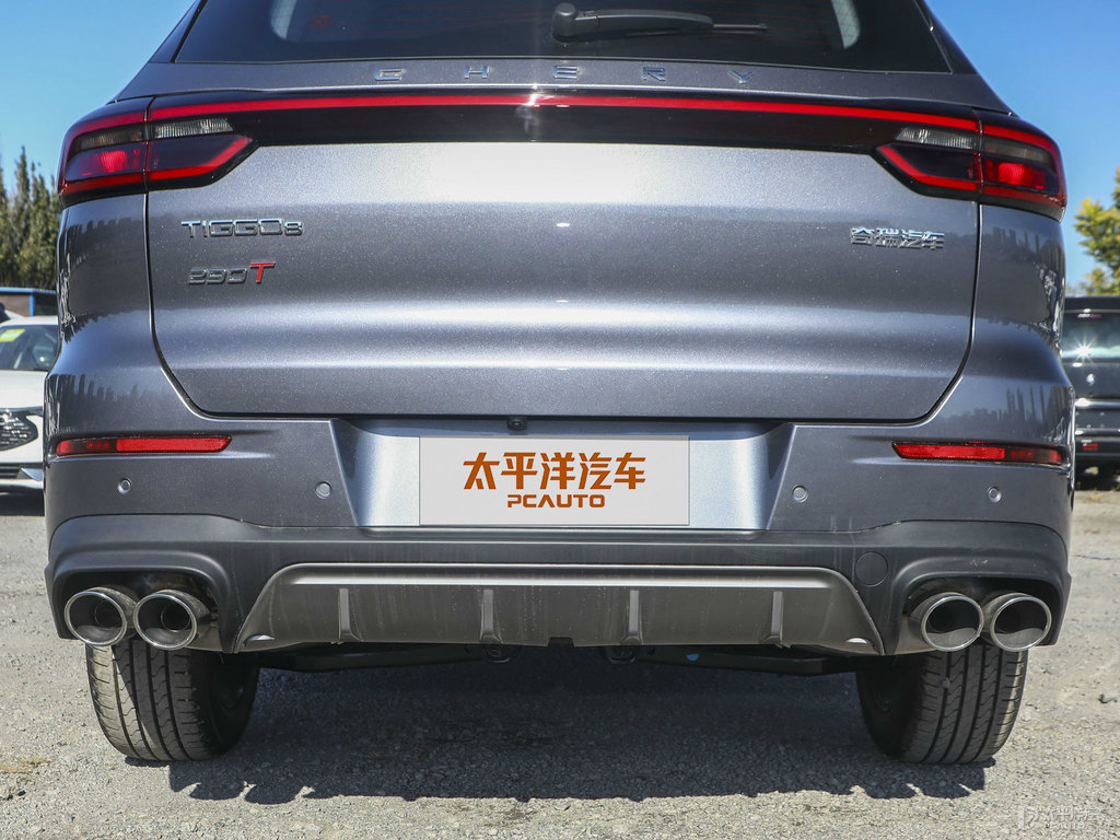 鈦金灰瑞虎8車尾外觀圖片