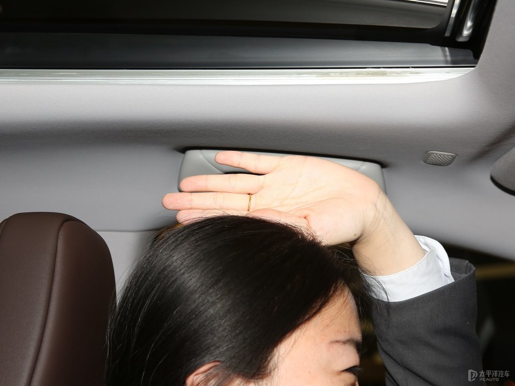 超音速石英白雷克薩斯RX駕乘空間空間圖片