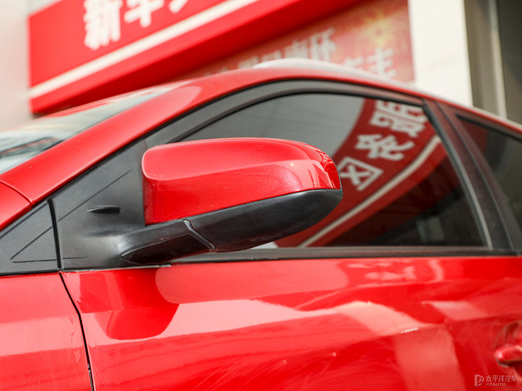 珊瑚紅YARiS L 致炫X車身外觀圖片