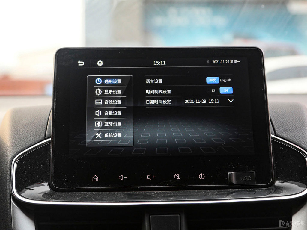 珊瑚紅YARiS L 致炫X中控內(nèi)飾圖片