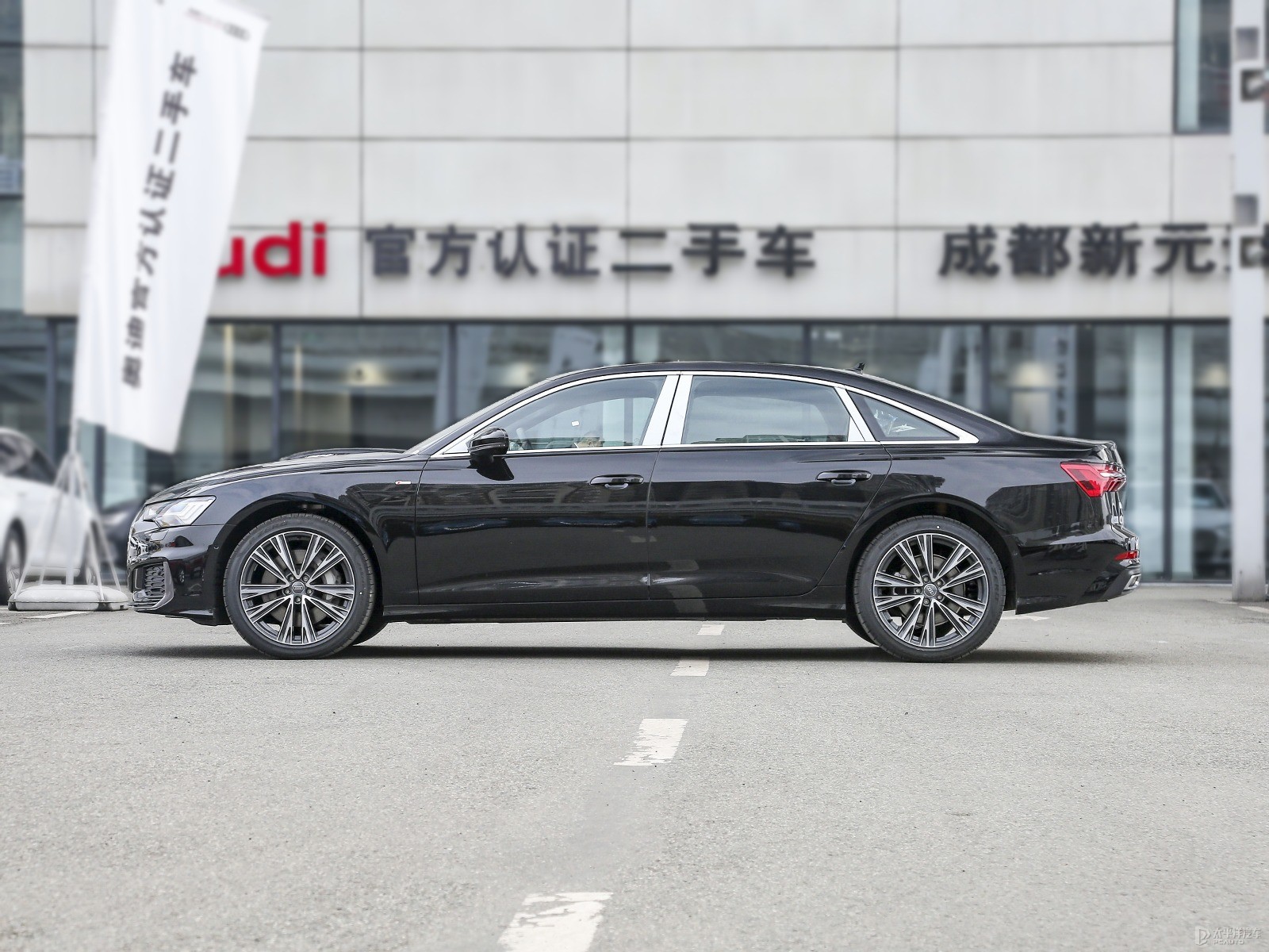 奧迪A6L外觀高清大圖