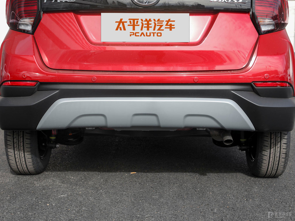 珊瑚紅YARiS L 致炫X車尾外觀圖片