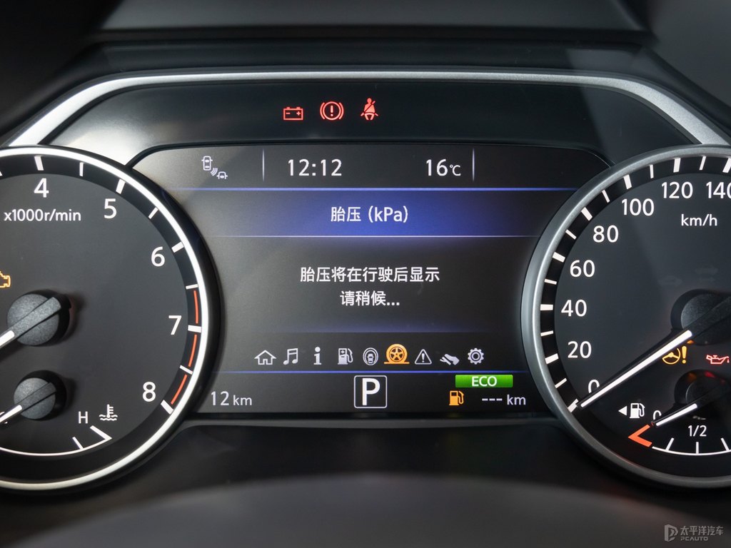 曜石黑樓蘭中控內飾圖片