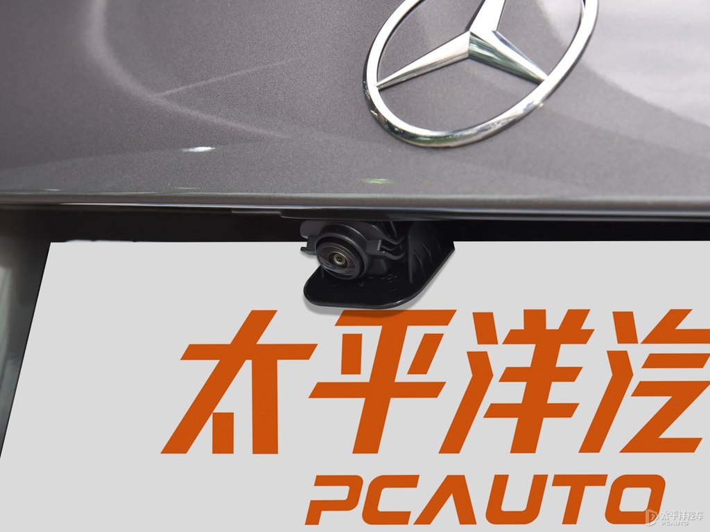 山灰色奔馳A級(進口)車尾外觀圖片