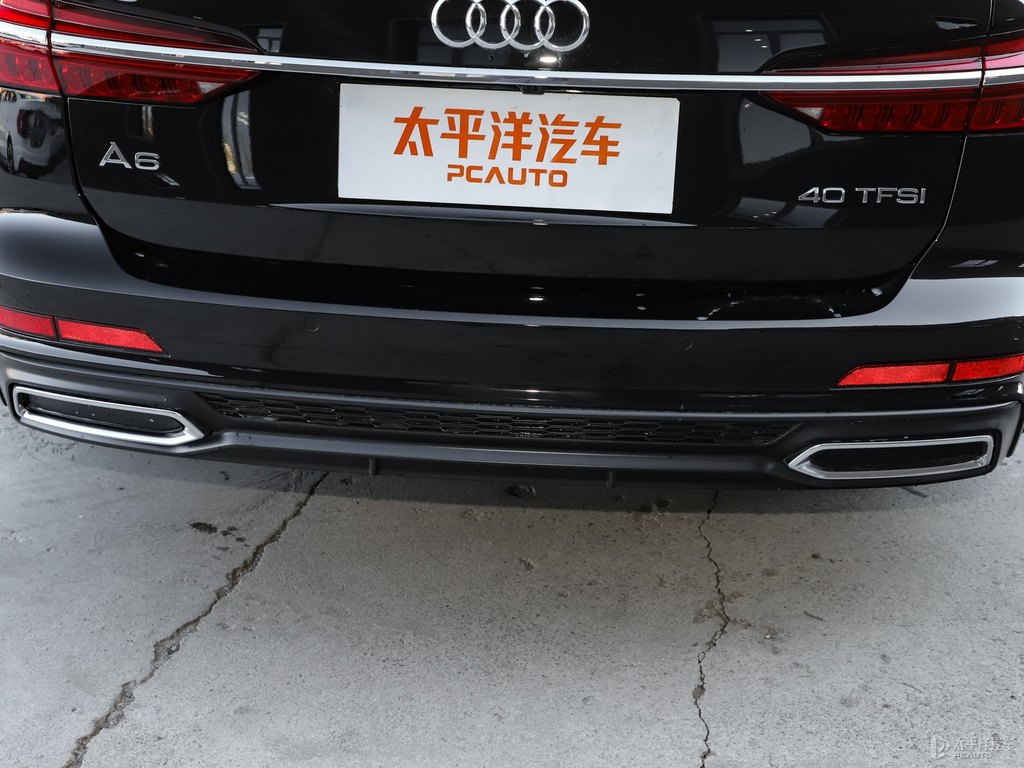 傳奇黑奧迪A6(進(jìn)口)車(chē)尾外觀圖片