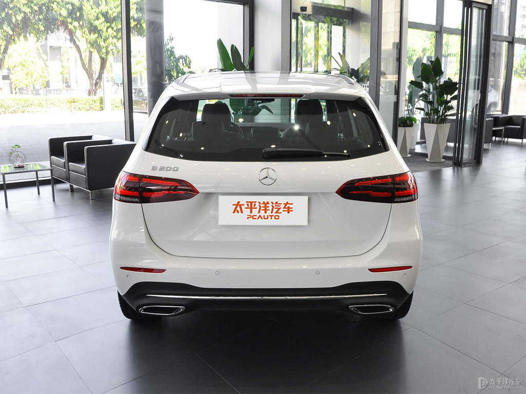 北極白奔馳B級整車外觀外觀圖片