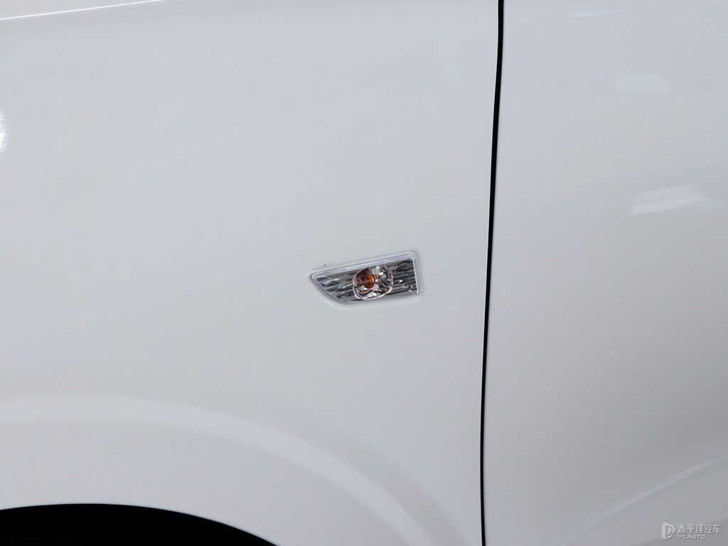 五菱宏光S車(chē)身外觀圖片