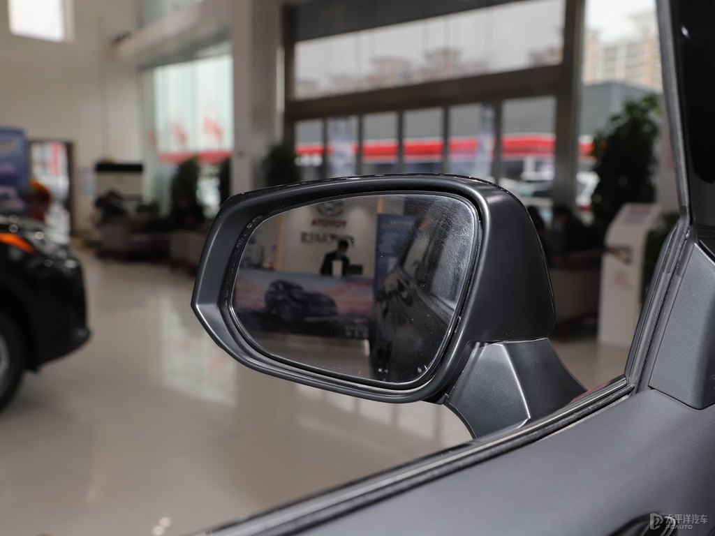 墨晶黑漢蘭達(dá)車身外觀圖片