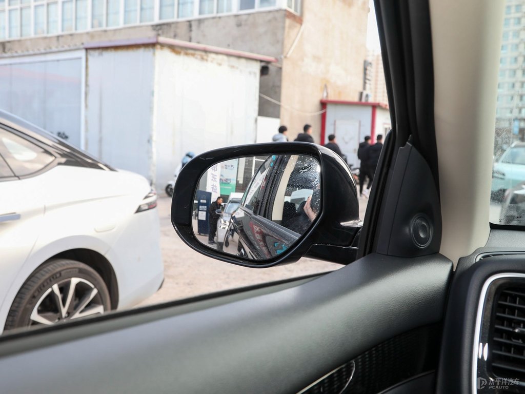 歐藍(lán)德車身外觀圖片