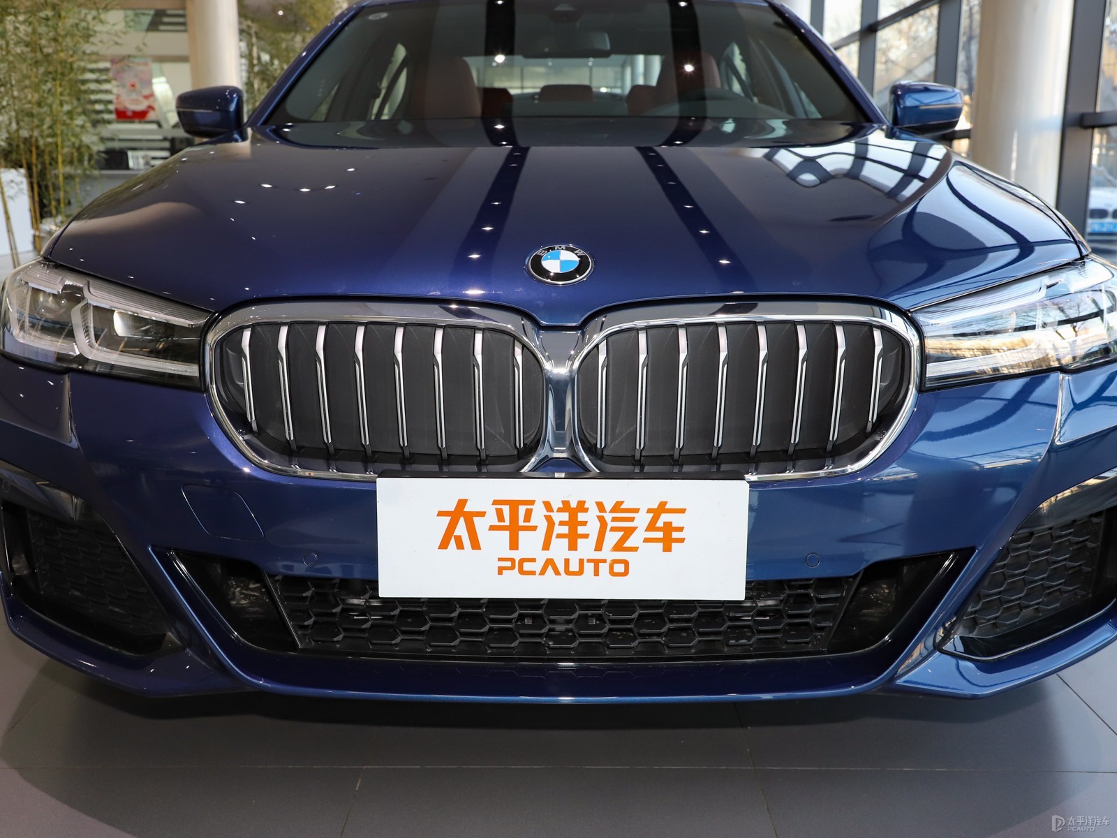 寶馬5系外觀高清大圖