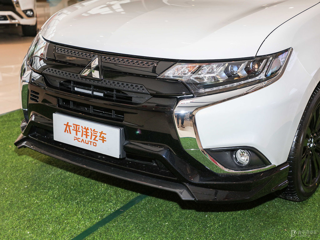 珍珠白歐藍德車頭外觀圖片