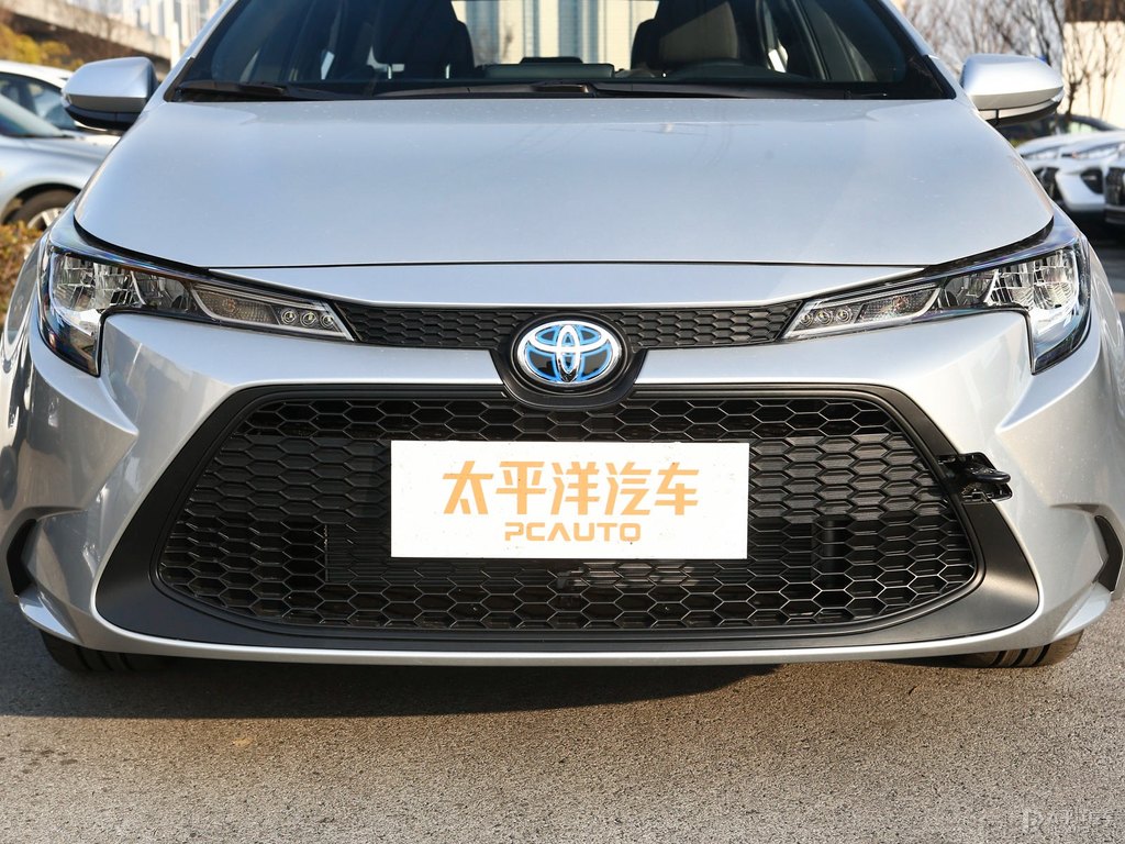 水晶銀雷凌車頭外觀圖片