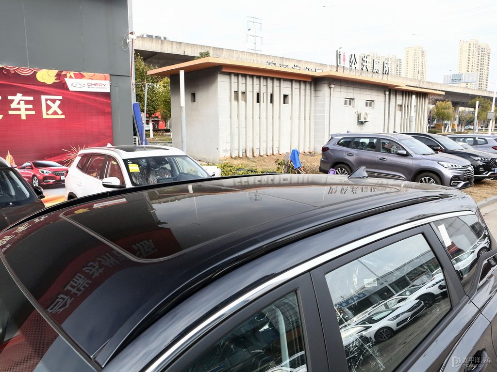 曜石黑瑞虎7車身外觀圖片