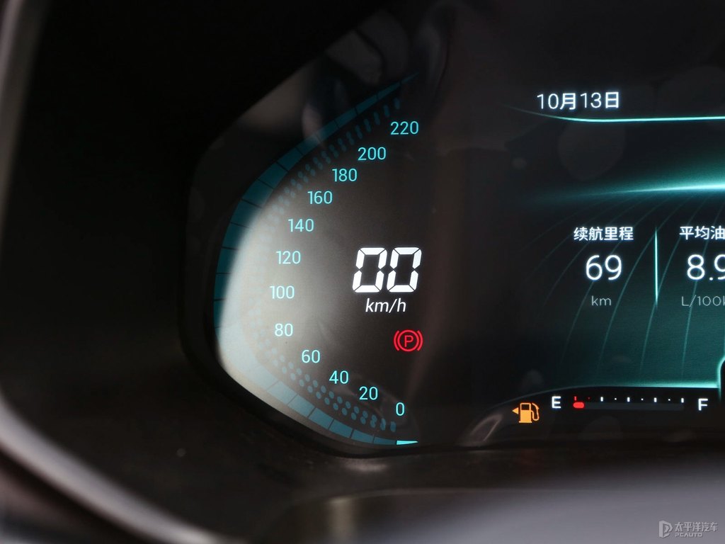 曜石黑瑞虎7中控內(nèi)飾圖片