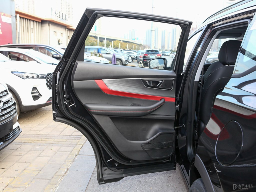 曜石黑瑞虎7車廂內(nèi)飾圖片