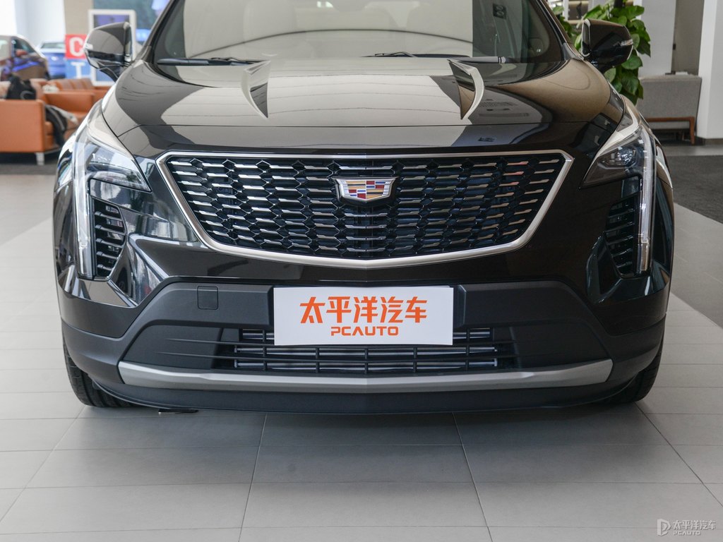 曜黑凱迪拉克XT4車頭外觀圖片