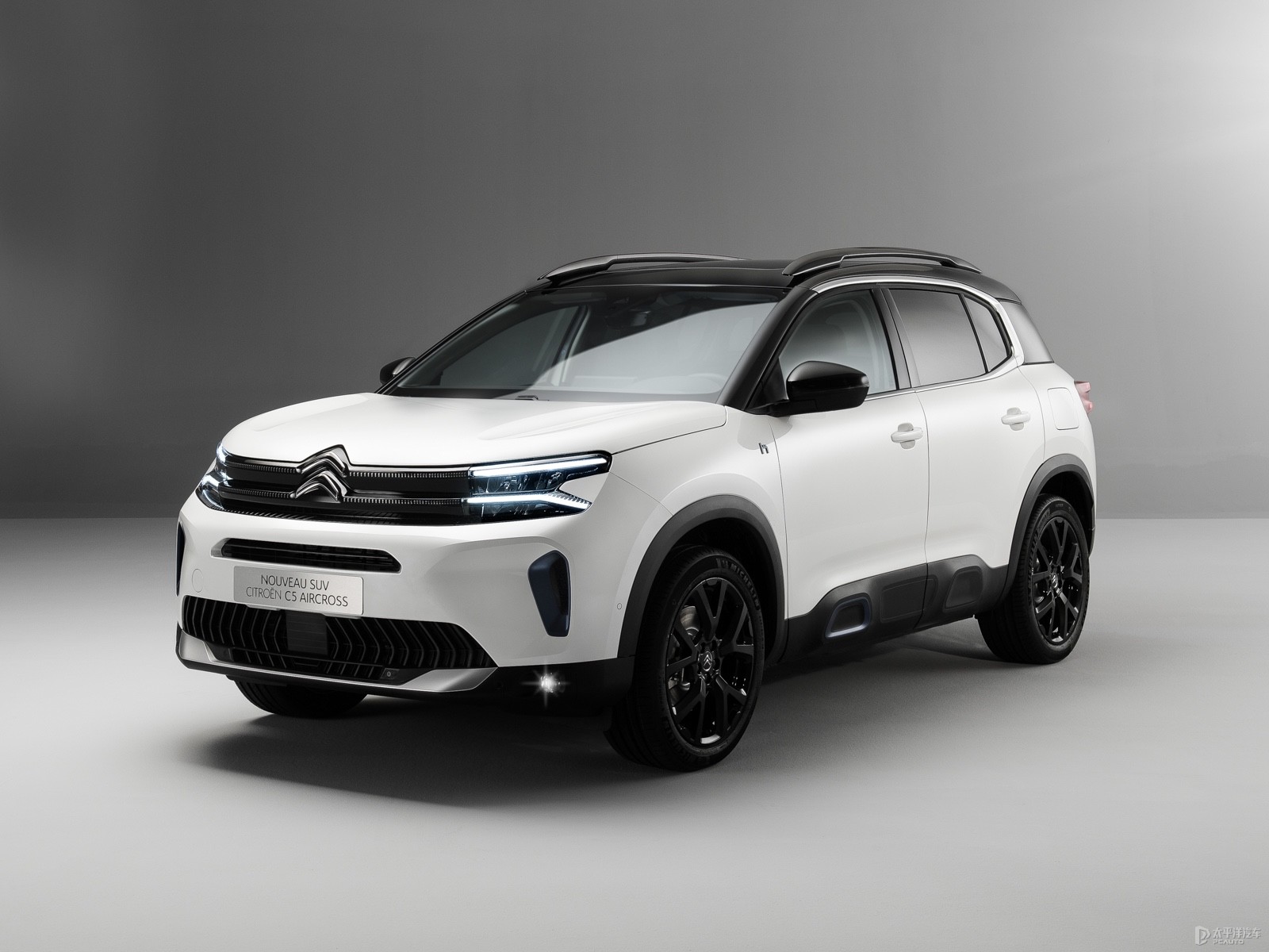 雪鐵龍C5 AIRCROSS新能源(海外)官圖高清大圖