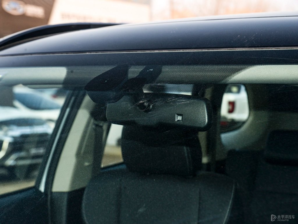 珍珠白歐藍(lán)德車身外觀圖片