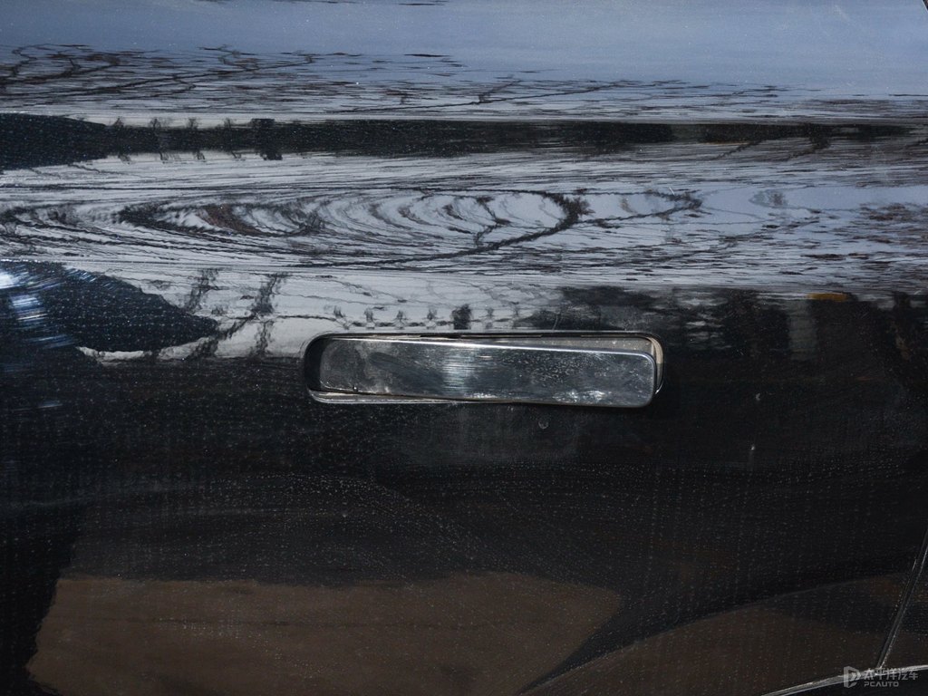 敢自黑榮威RX5 MAX車身外觀圖片
