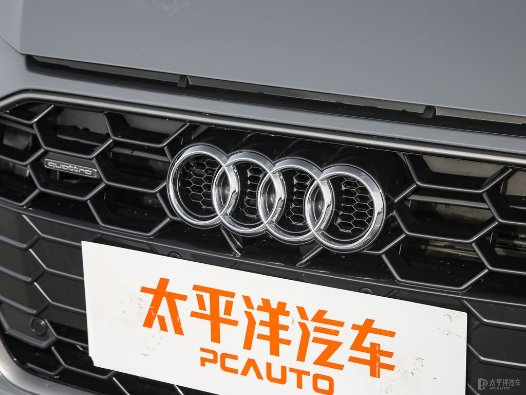 凱莫拉灰奧迪A4L車頭外觀圖片