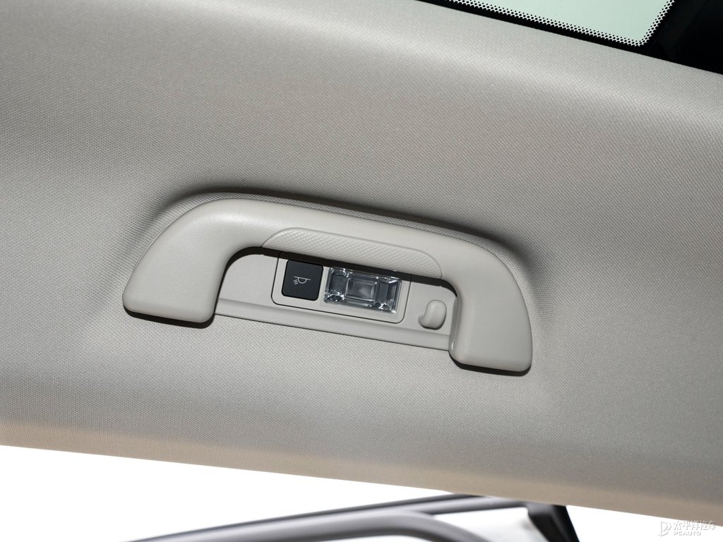 玉釉白哈弗H6車廂內(nèi)飾圖片