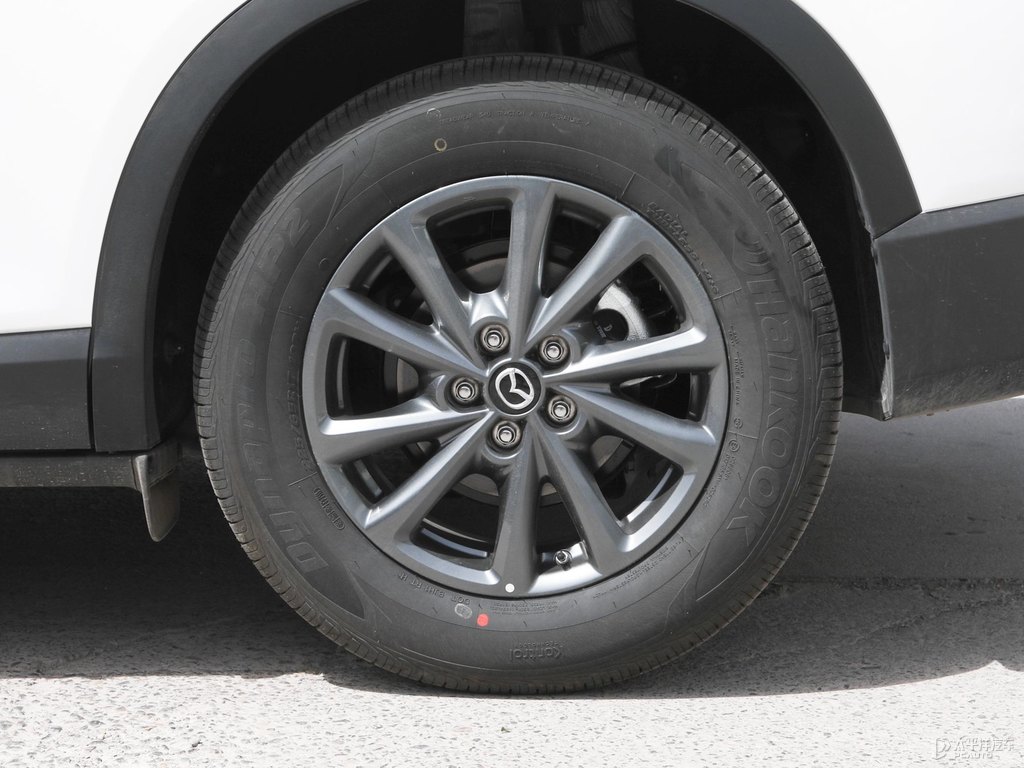 珠光白馬自達(dá)CX-4車身外觀圖片