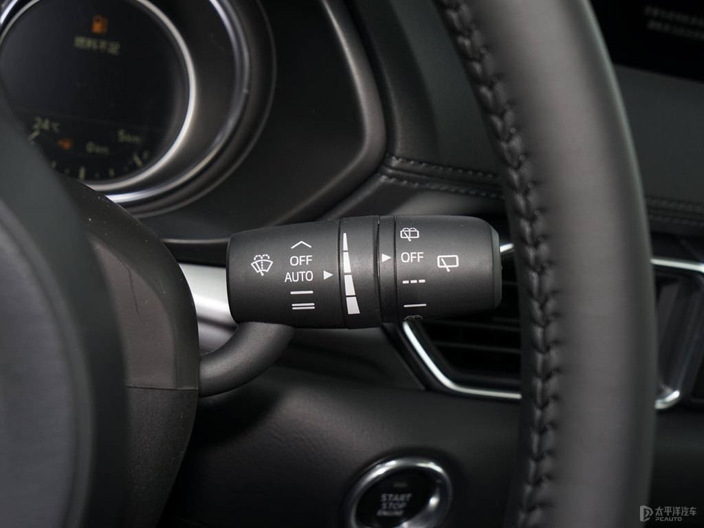 鉑鋼灰馬自達(dá)CX-5中控內(nèi)飾圖片