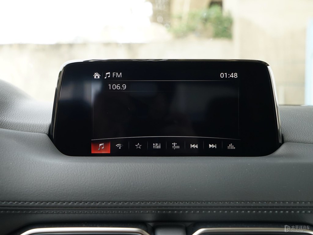 鉑鋼灰馬自達(dá)CX-5中控內(nèi)飾圖片
